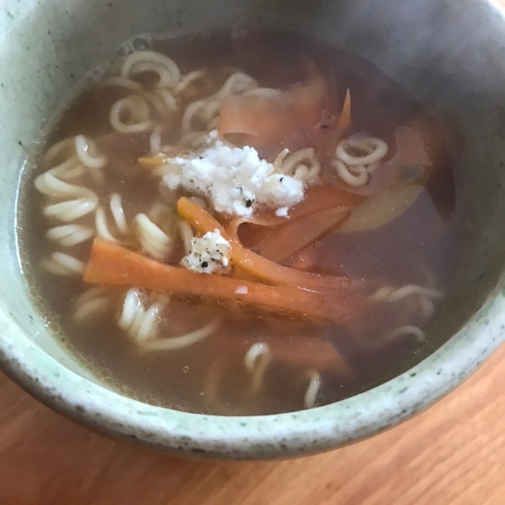 カッテージチーズと人参の味噌ラーメン